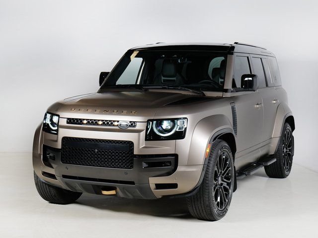2025 Land Rover Defender 110 OCTA
