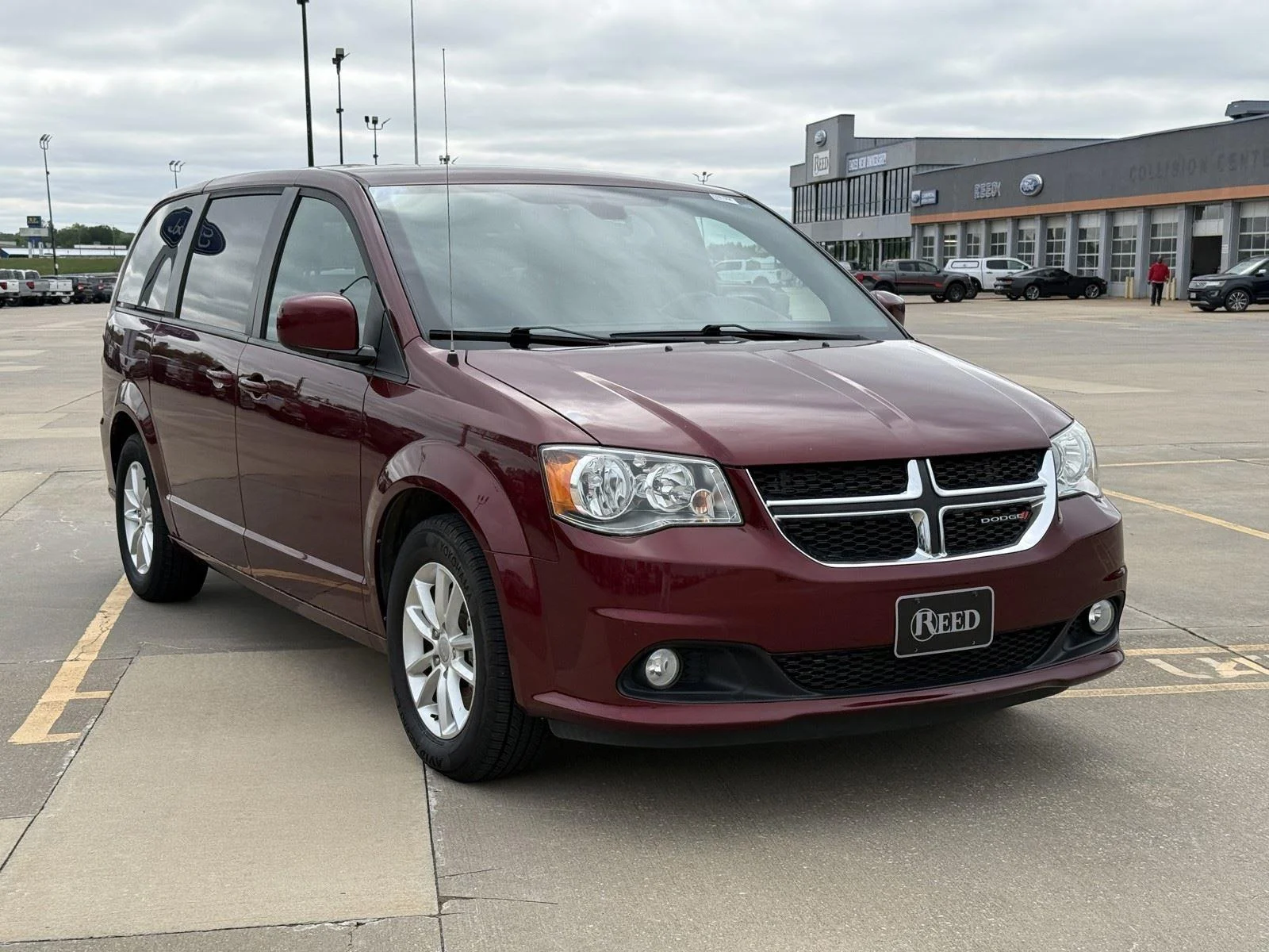 Used 2020 Dodge Grand Caravan SE Plus with VIN 2C4RDGBG3LR191342 for sale in Kansas City