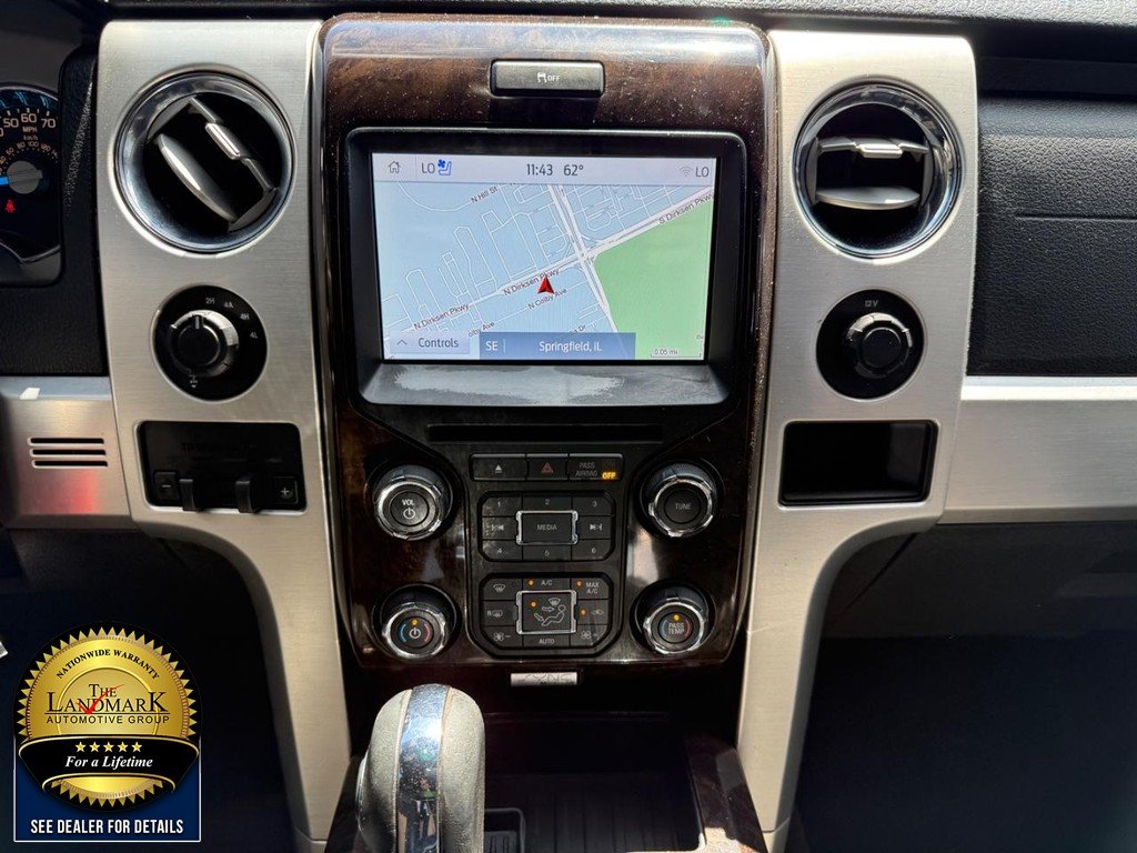 Used 2013 White Platinum Metallic Tri-Coat Ford 4WD SuperCrew 145" Platinum image 19