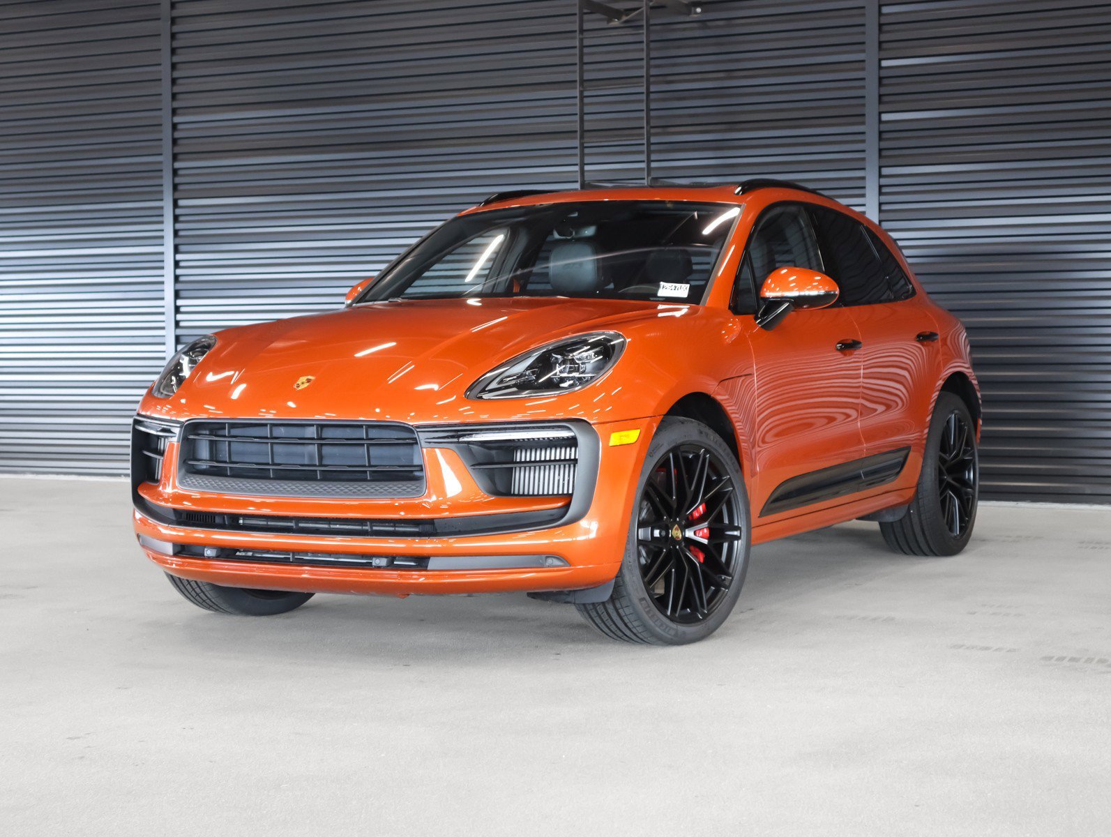 2022 Porsche Macan GTS's photo