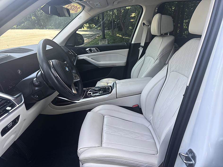 Used 2023 Alpine White BMW xDrive40i image 17