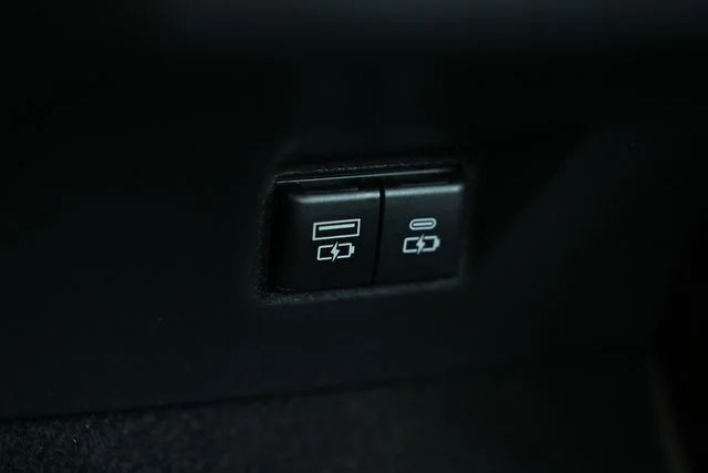 Used 2025 Ice Cap Toyota SE image 25
