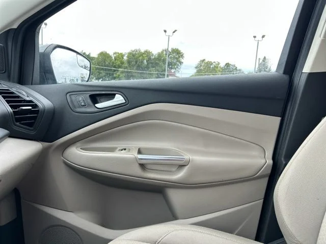 Used 2017 Gray Ford SE image 38