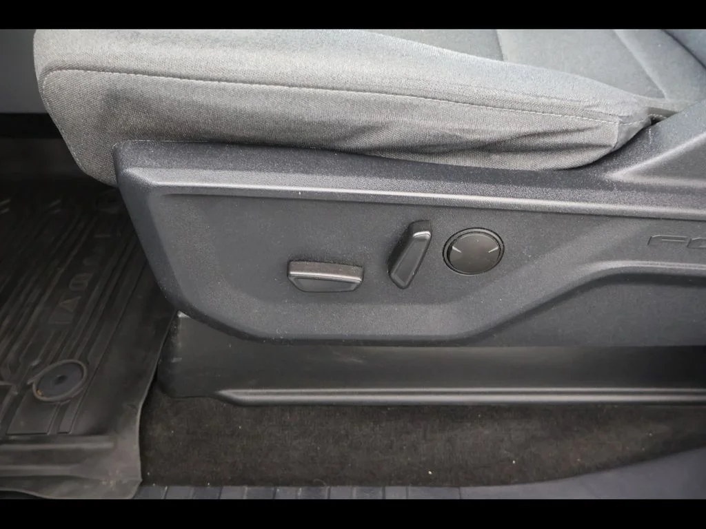 Used 2022 White Ford XLT image 14