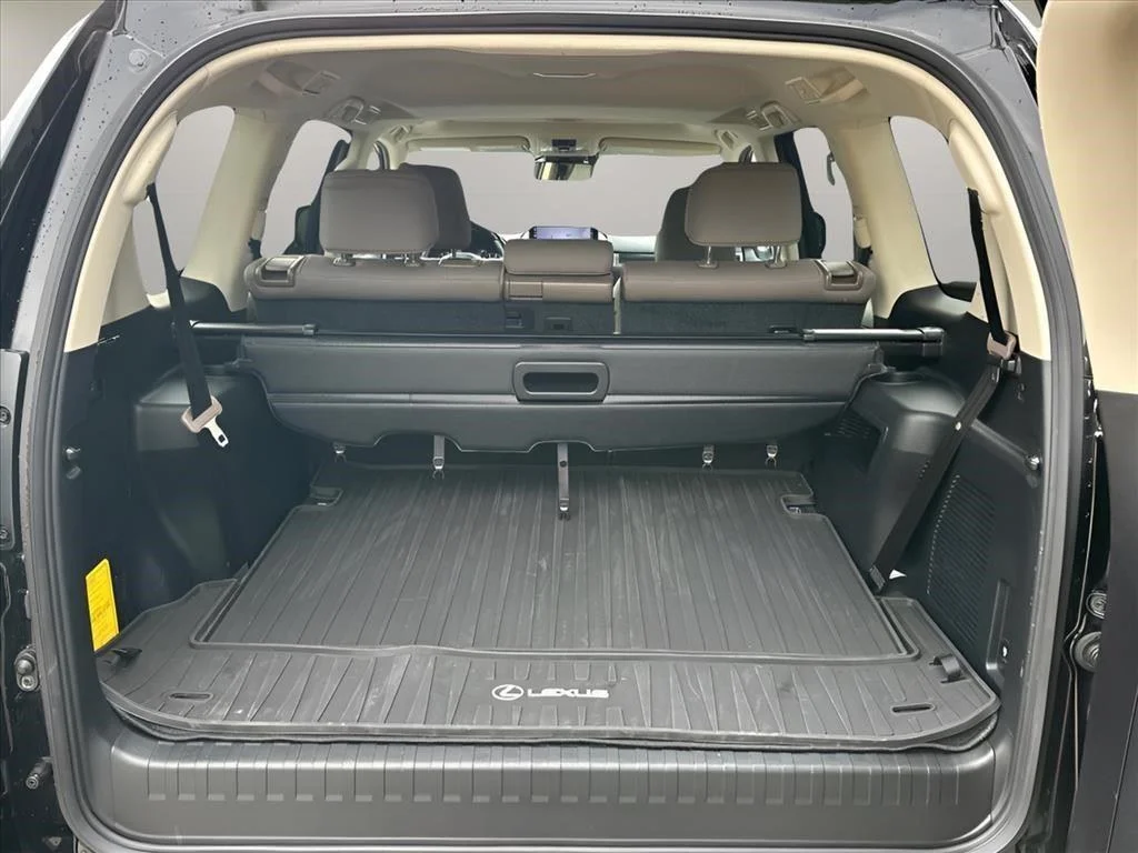 Used 2023 Black Onyx Lexus GX 460 Premium image 34