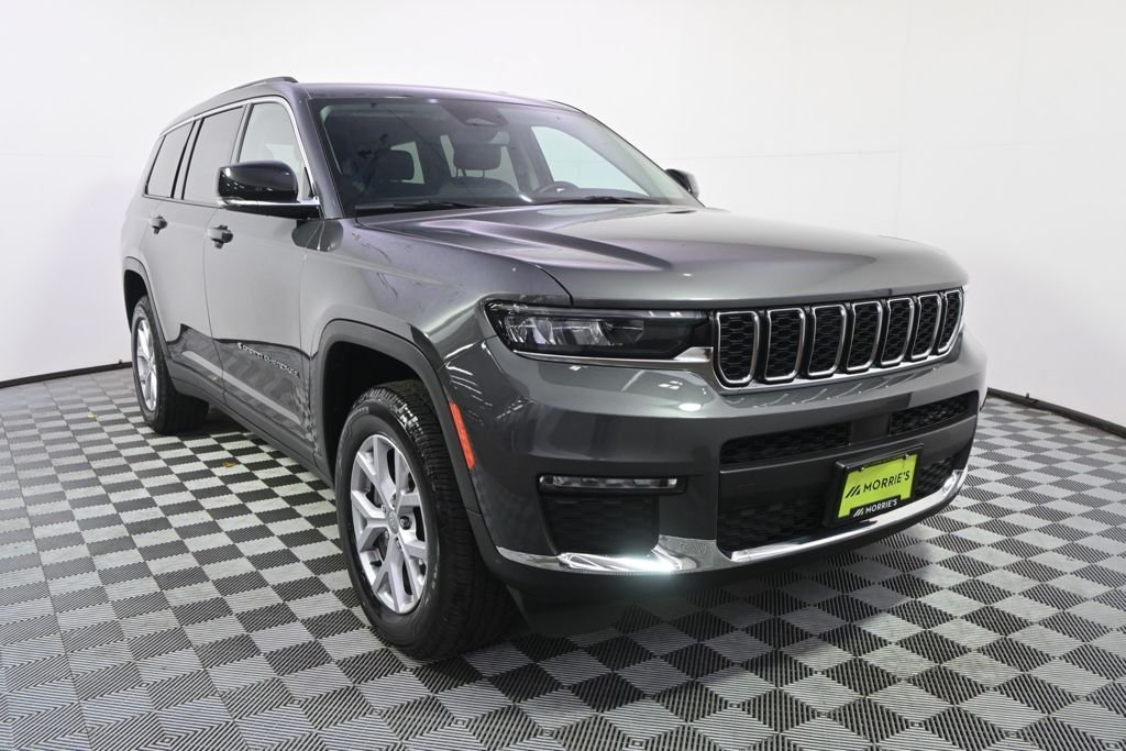 Used 2022 Gray Metallic Jeep Limited image 9