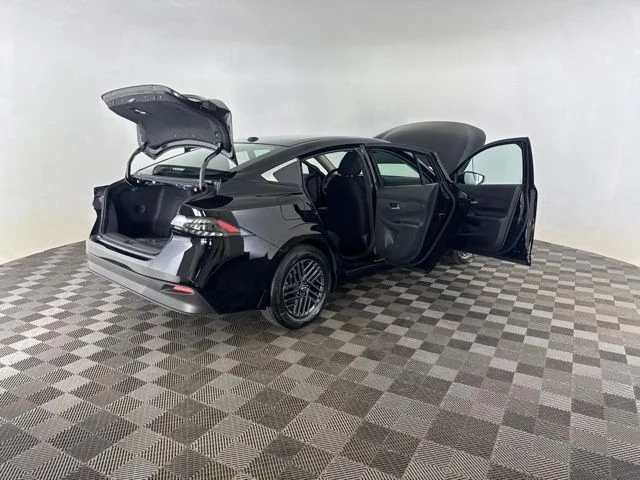 New 2027 Black Nissan SV image 14