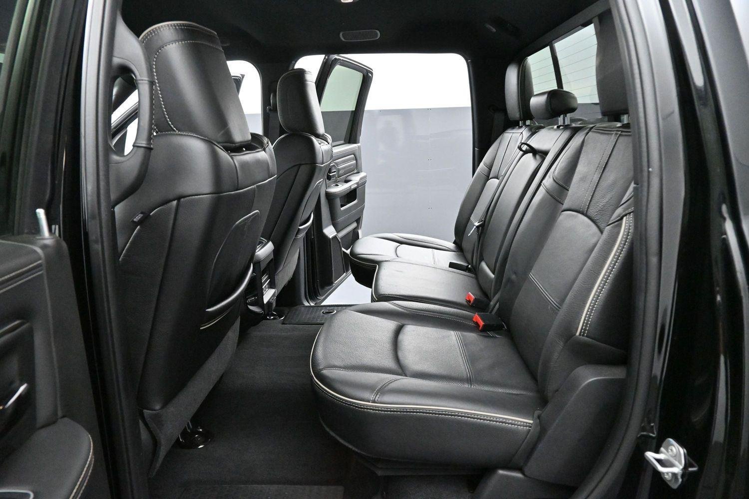 Used 2022 Diamond Black Crystal Pearlcoat Ram Limited image 29