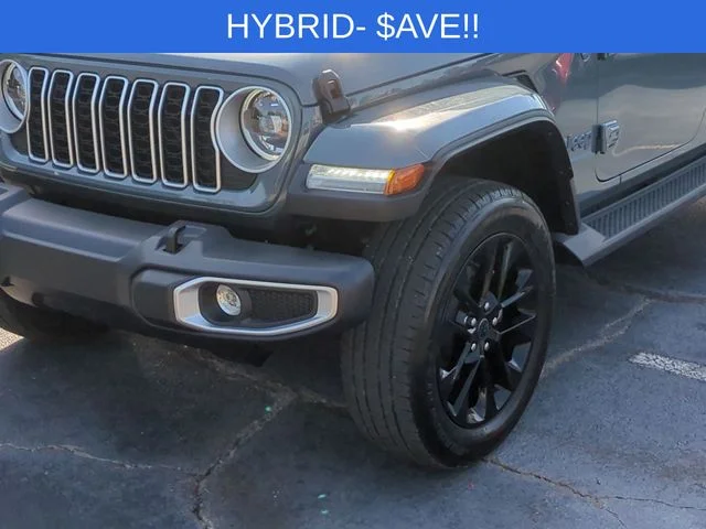 Used 2025 Gray Jeep Sahara 4xe image 9