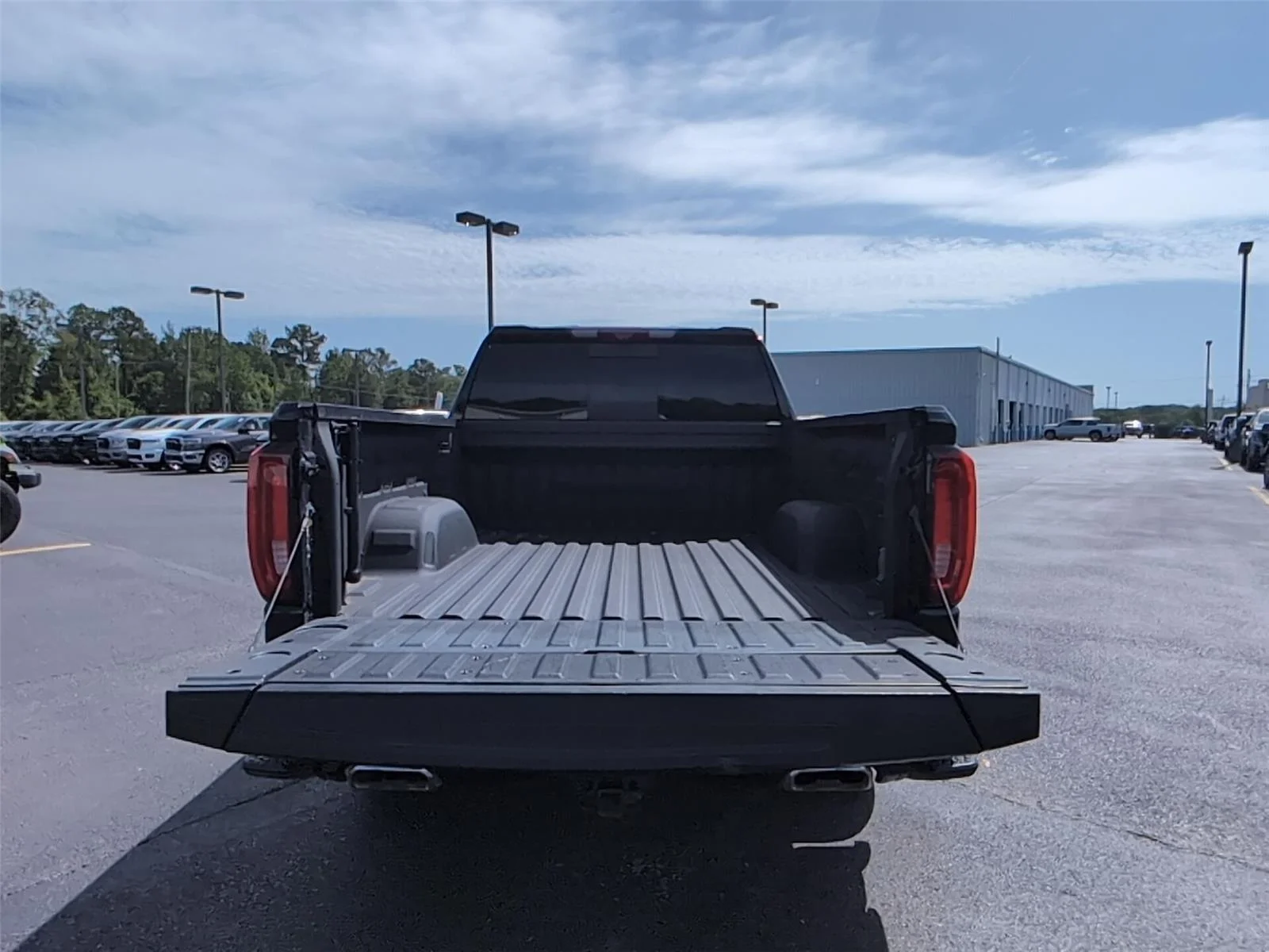 Used 2023 Onyx Black GMC Denali Ultimate image 6