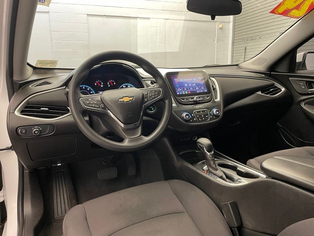 Used 2024 White Chevrolet LT 1LT image 15