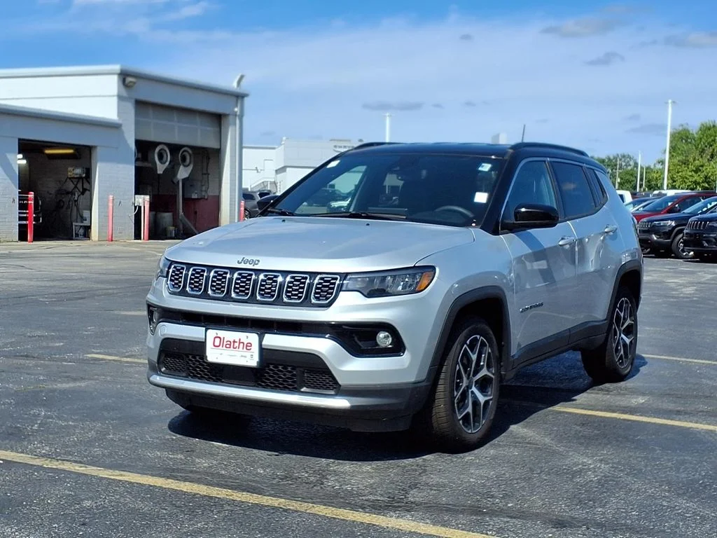 Certified Used 2025 Silver Jeep Limited image 2