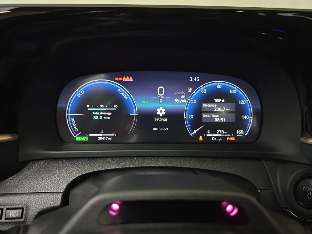Used 2025 White Toyota Limited image 22