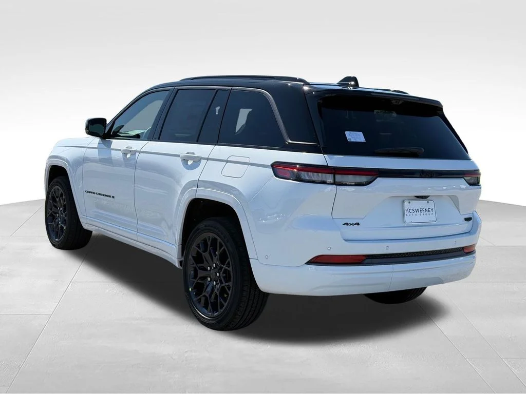 New 2026 Bright White Clear-Coat Exterior Paint Jeep Summit image 4