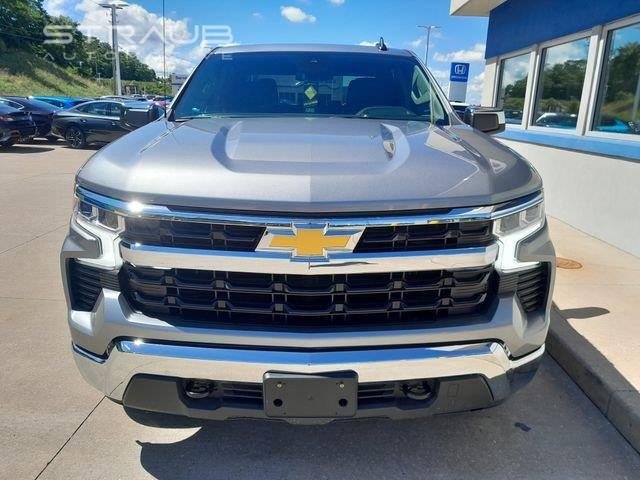 Used 2026 Sterling Gray Metallic Chevrolet LT image 4