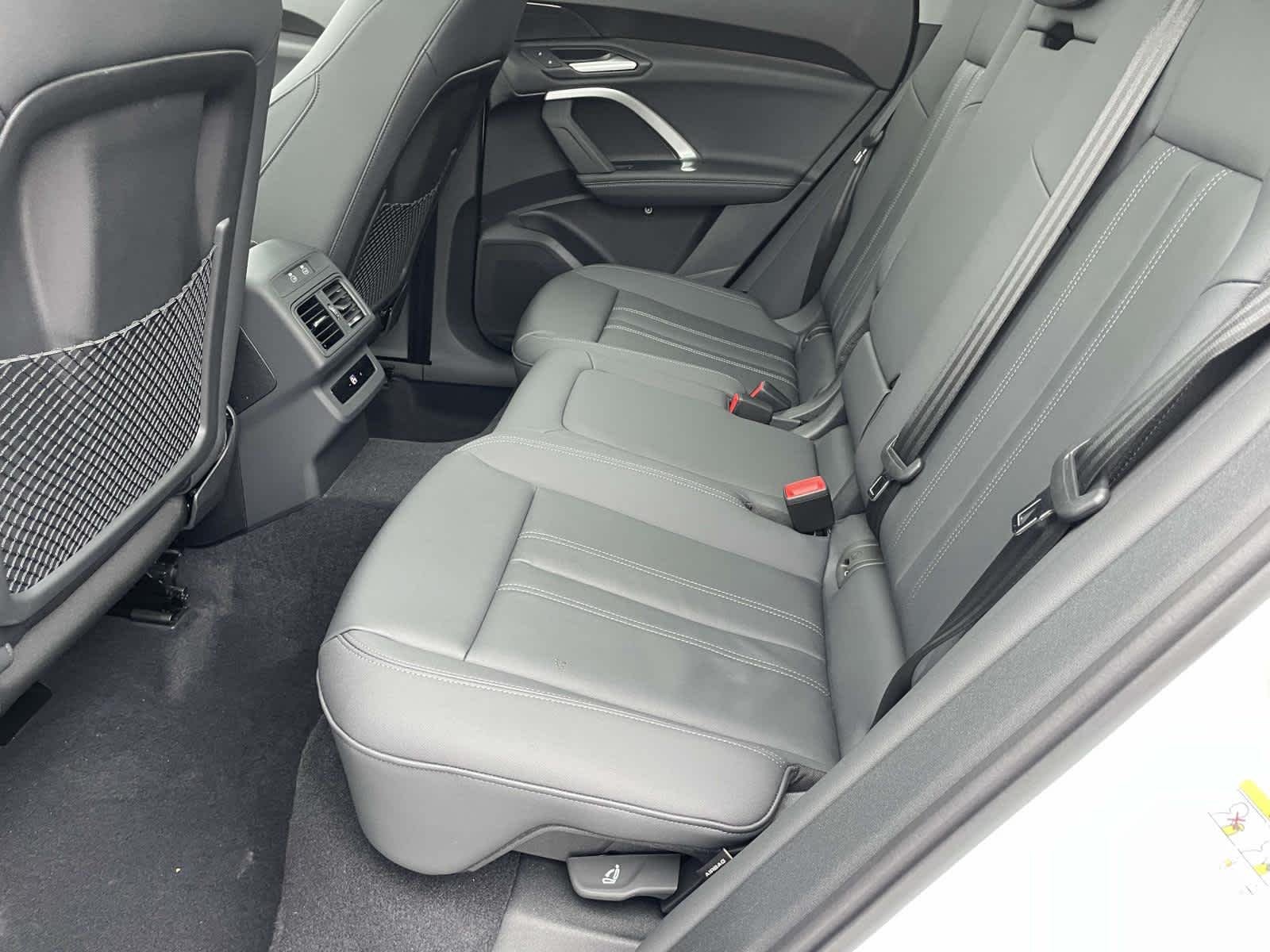 New 2026 2Y2Y/White Audi Premium image 17