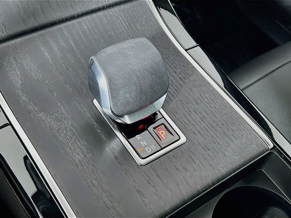 2026 Land Rover Range Rover Velar S - Photo 17