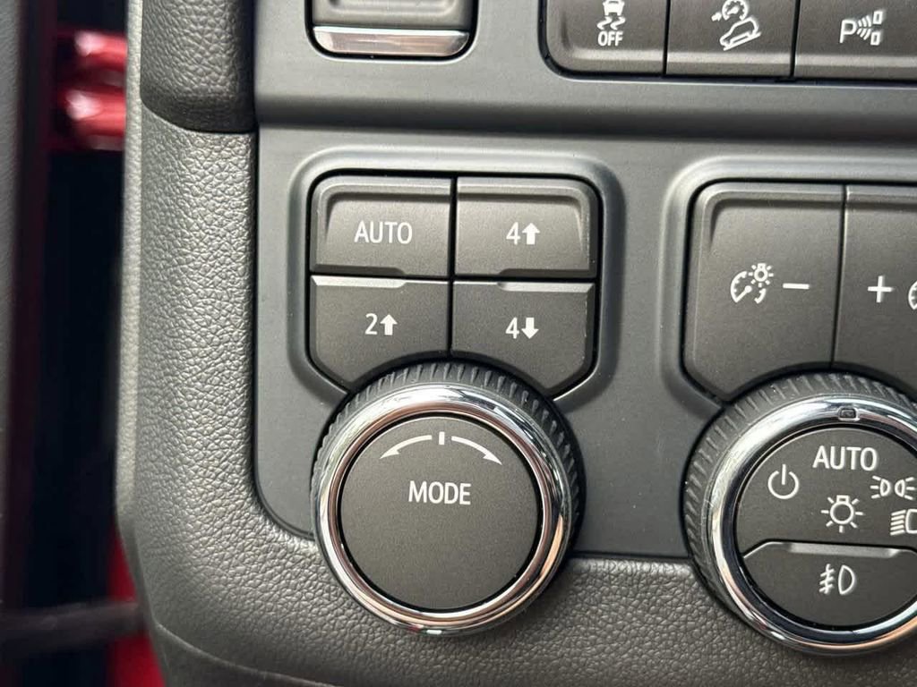 2026 Chevrolet Tahoe Premier - Photo 30
