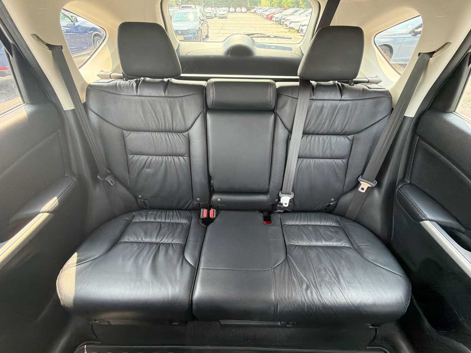 Used 2014 Alabaster Silver Metallic Honda EX-L image 13