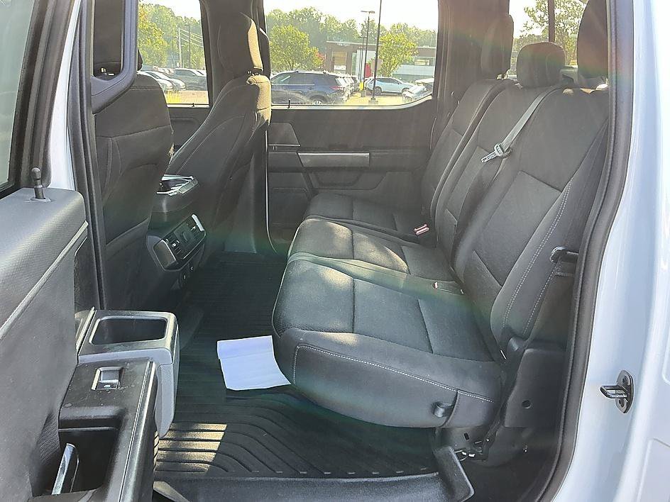 Used 2021 Oxford White Ford XLT image 25