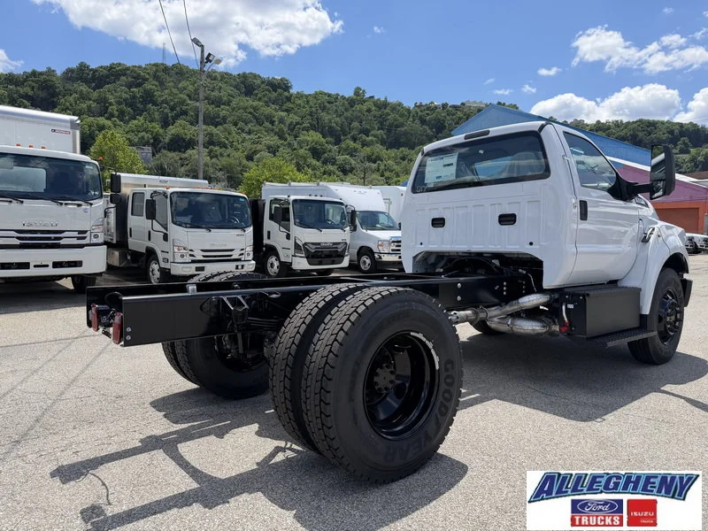 New 2027 Oxford White Ford F-650 SD Diesel Straight Frame image 6