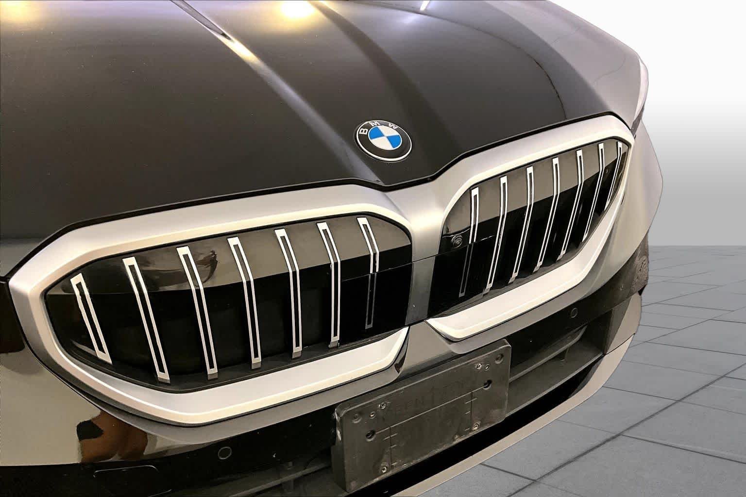 Used 2024 Black Sapphire Metallic BMW 540i xDrive image 32