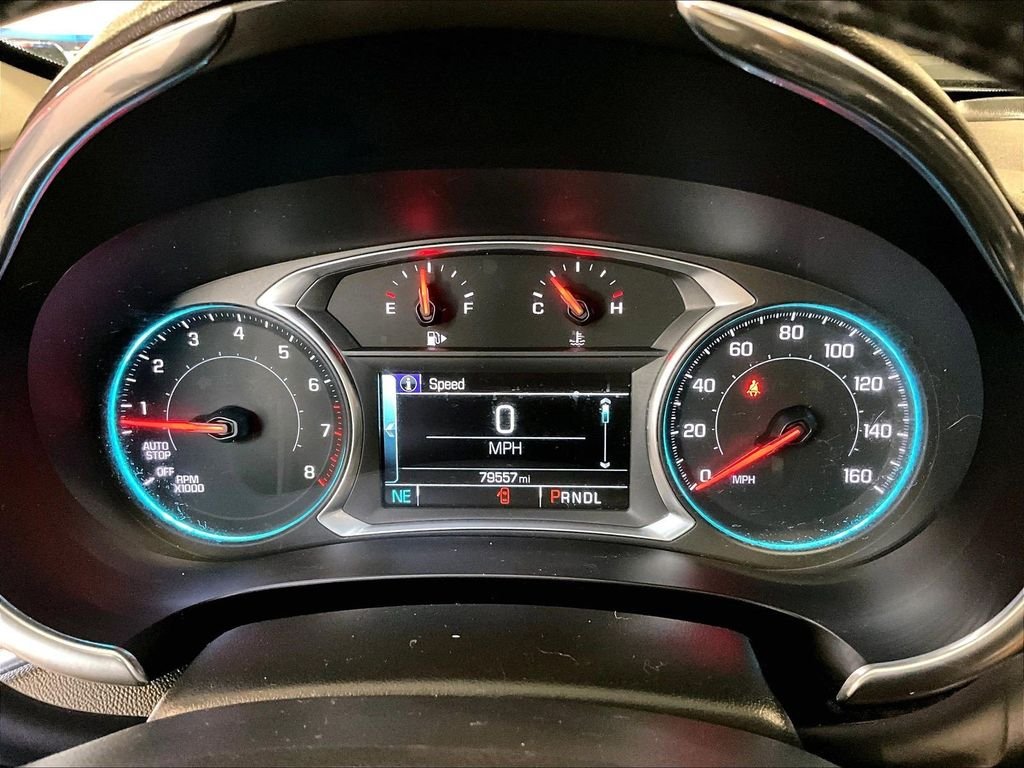 Used 2018 Gray Chevrolet LT image 25