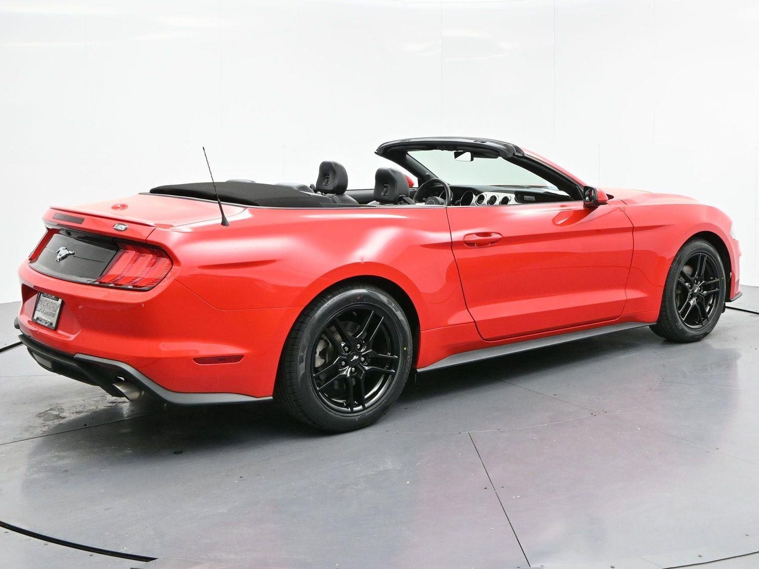 2023 Ford Mustang EcoBoost Premium - Photo 7