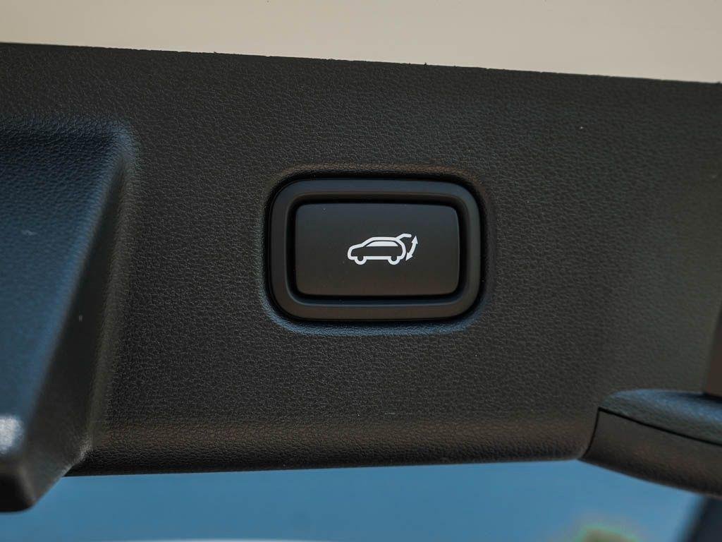 New 2026 Serenity White Pearl Hyundai Limited AWD image 35