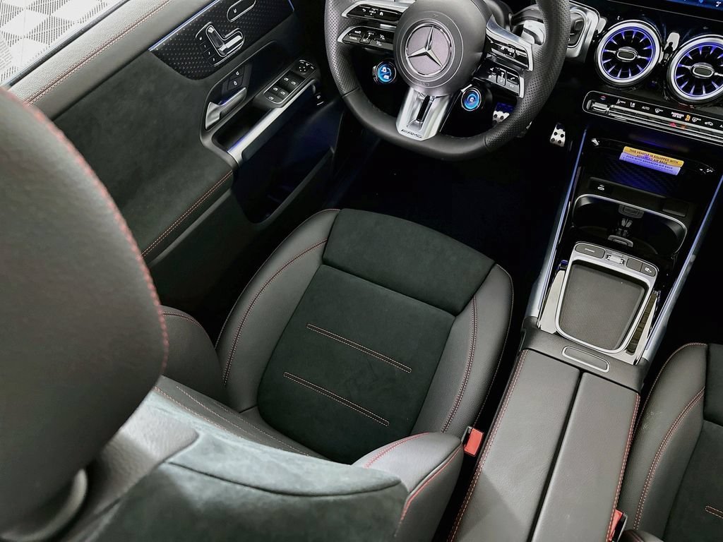 New 2026 Polar White Mercedes-Benz GLB 35 AMG® image 57