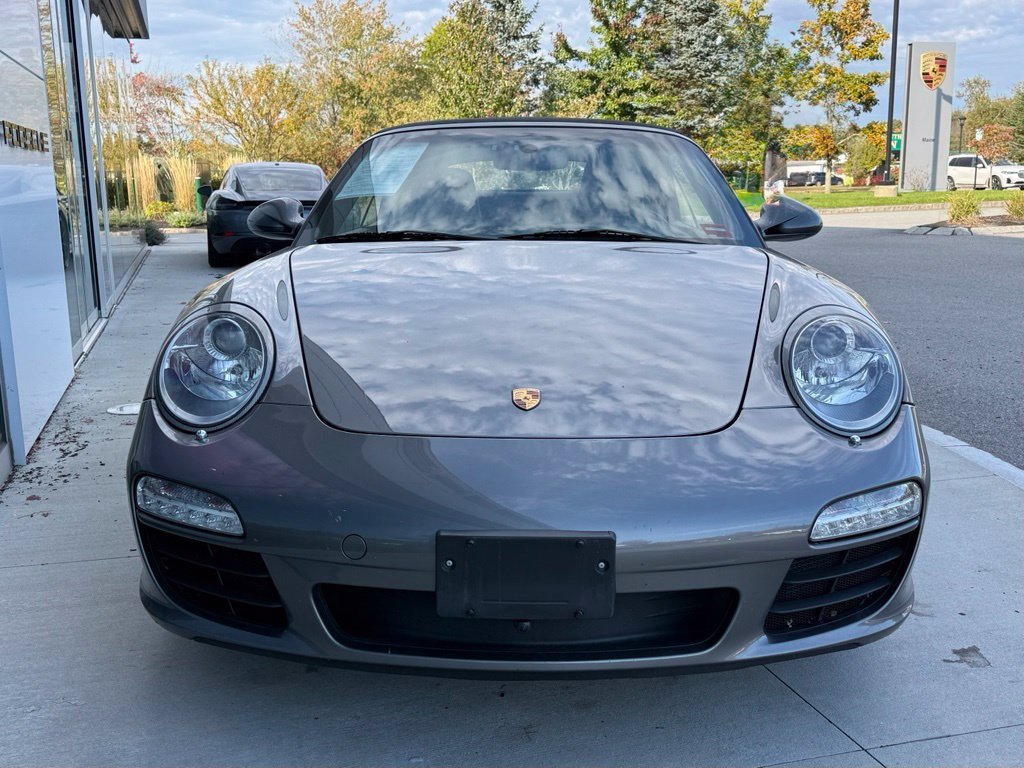 Used 2011 Gray Porsche Carrera image 4