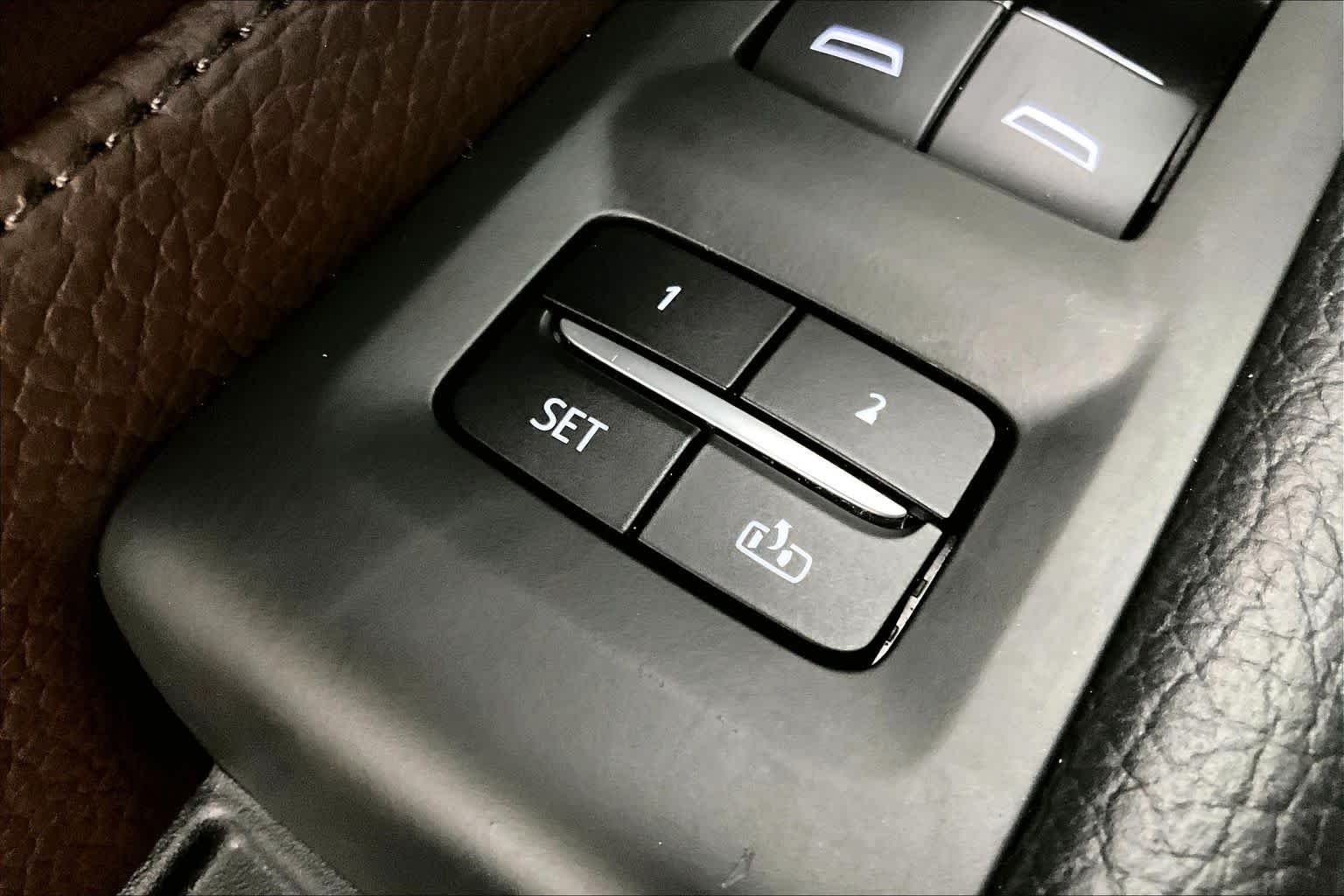 Used 2022 Summit White GMC Denali image 32