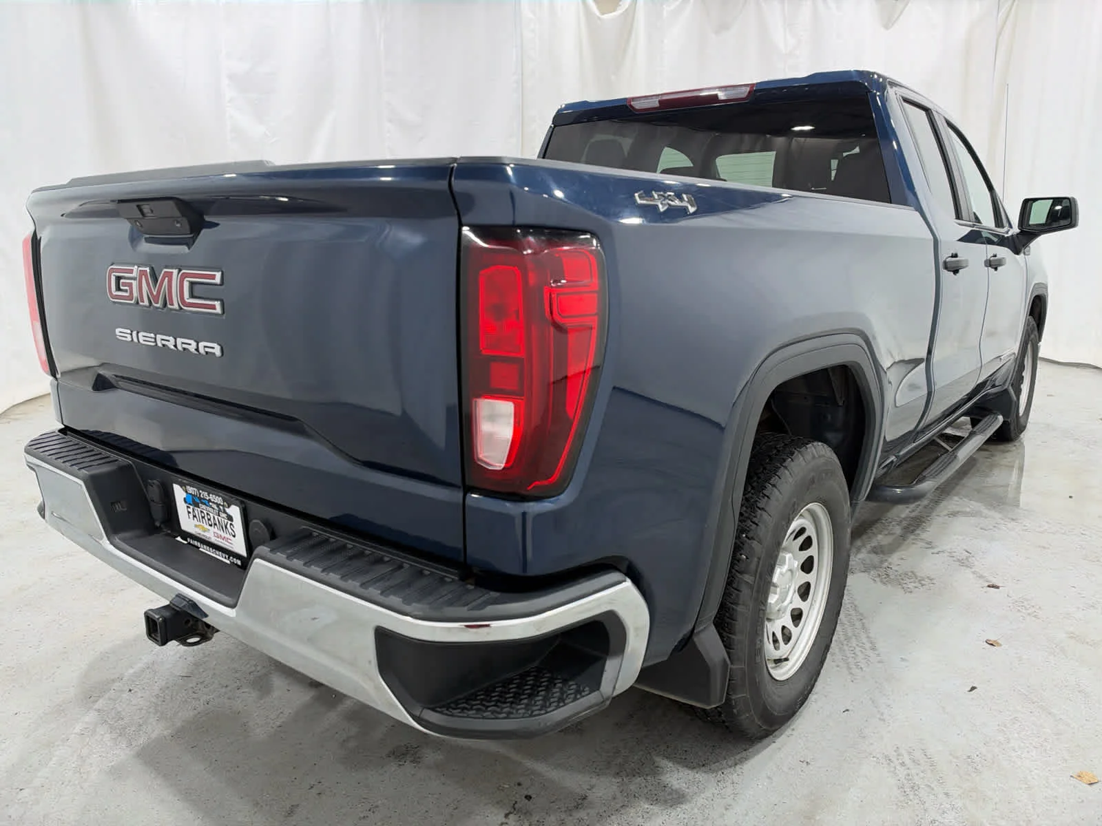 Certified Used 2021 PACIFIC BLUE METALLIC GMC 4WD Double Cab Standard Box image 5