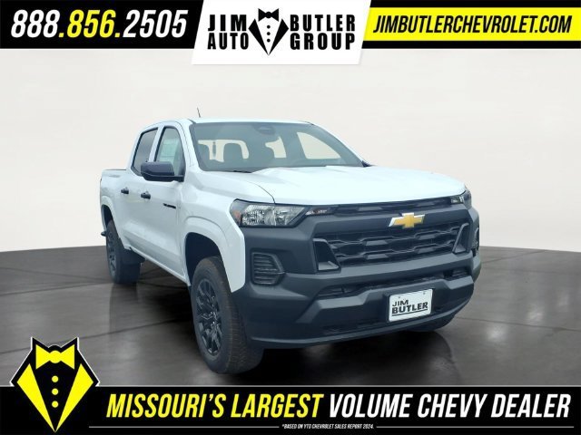 New 2026 Summit White Chevrolet WT image 22