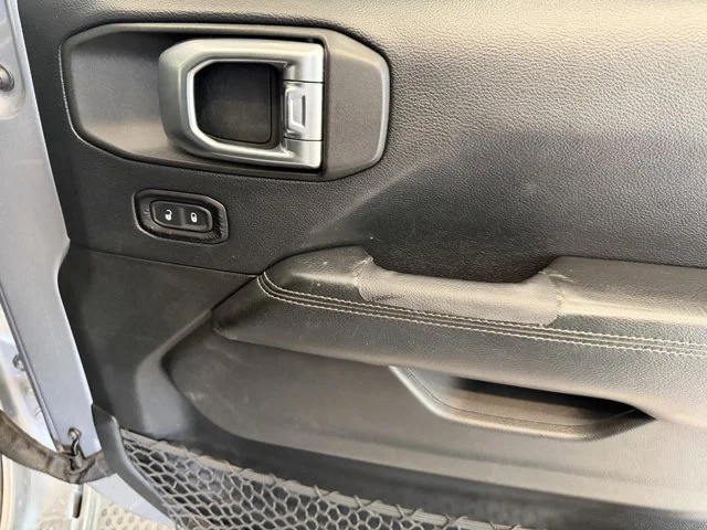 Used 2018 Silver Jeep Unlimited Sahara image 23
