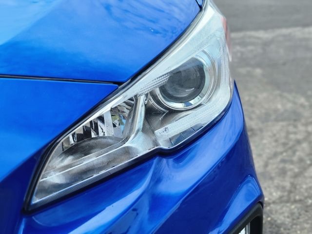 Used 2018 Blue Subaru Premium image 10