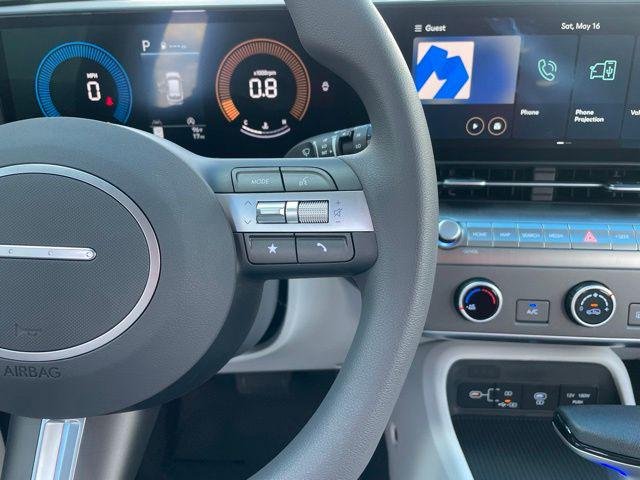 New 2026 White Hyundai SE FWD image 15