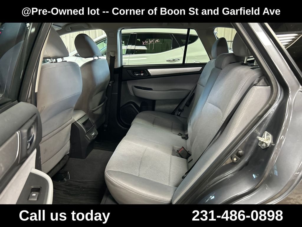 Used 2018 Gray Subaru 2.5i Premium image 21