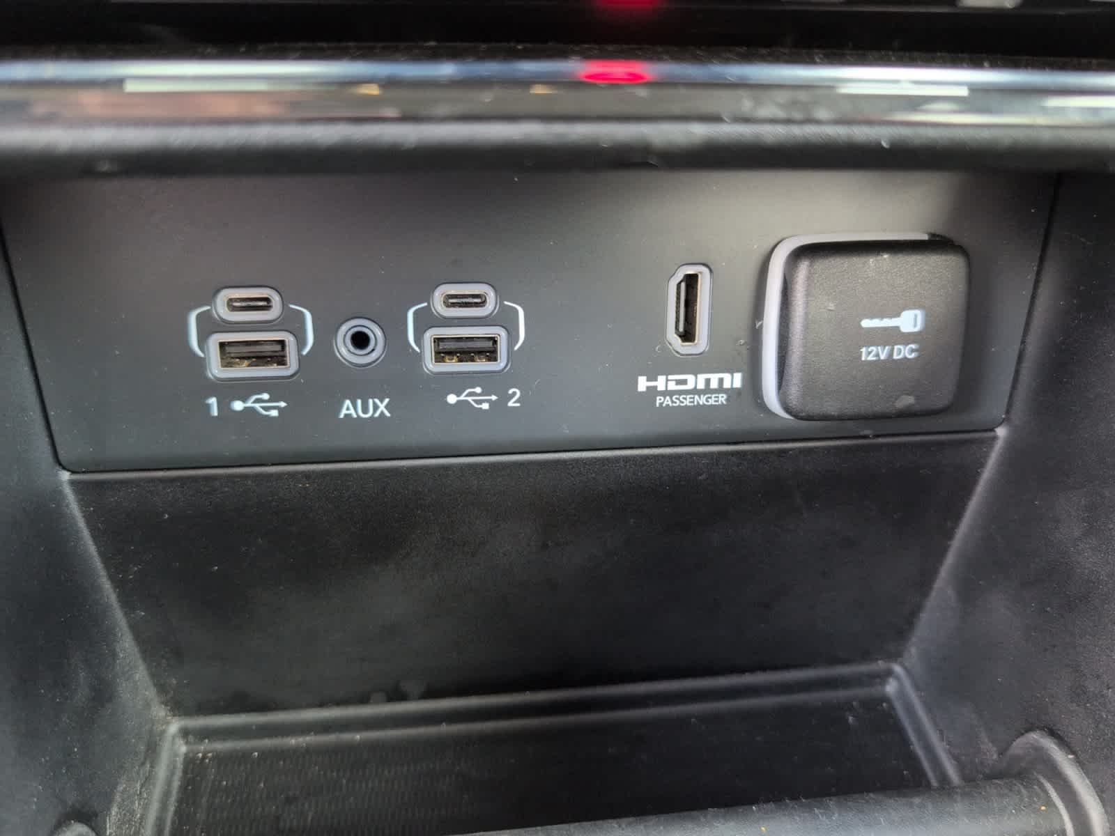 Used 2023 Silver Zynith Jeep  image 25