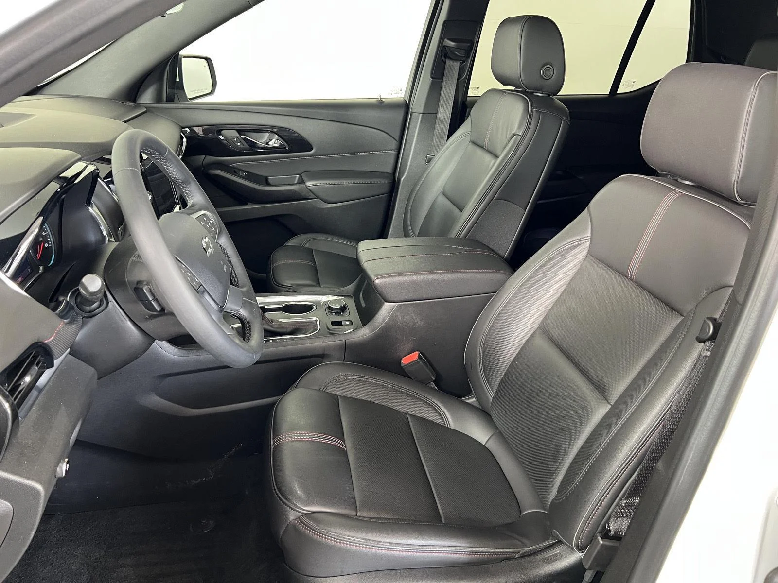 Used 2023 Summit White Chevrolet RS image 5