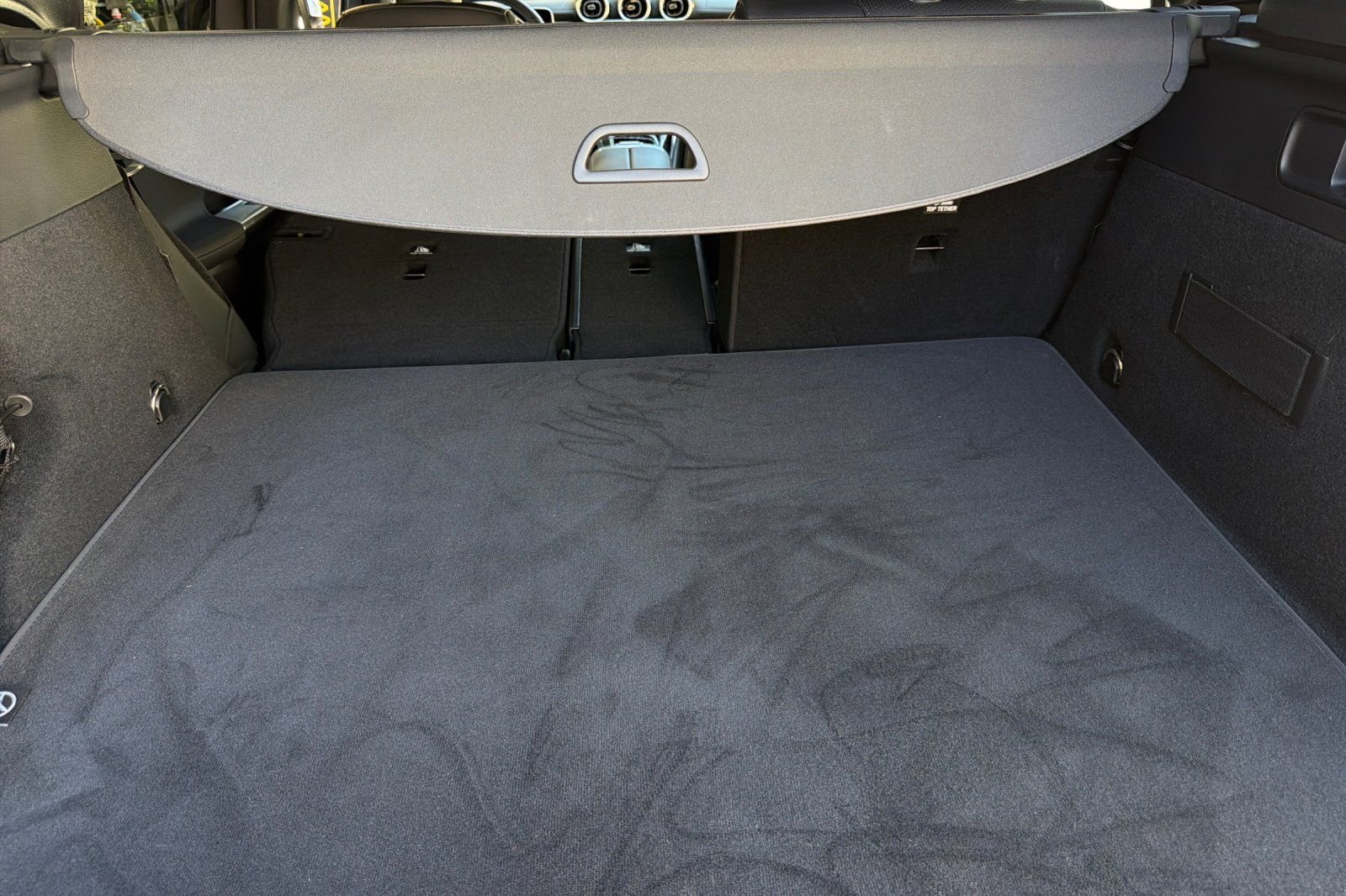 Certified Used 2025 White Mercedes-Benz GLC 300 image 37