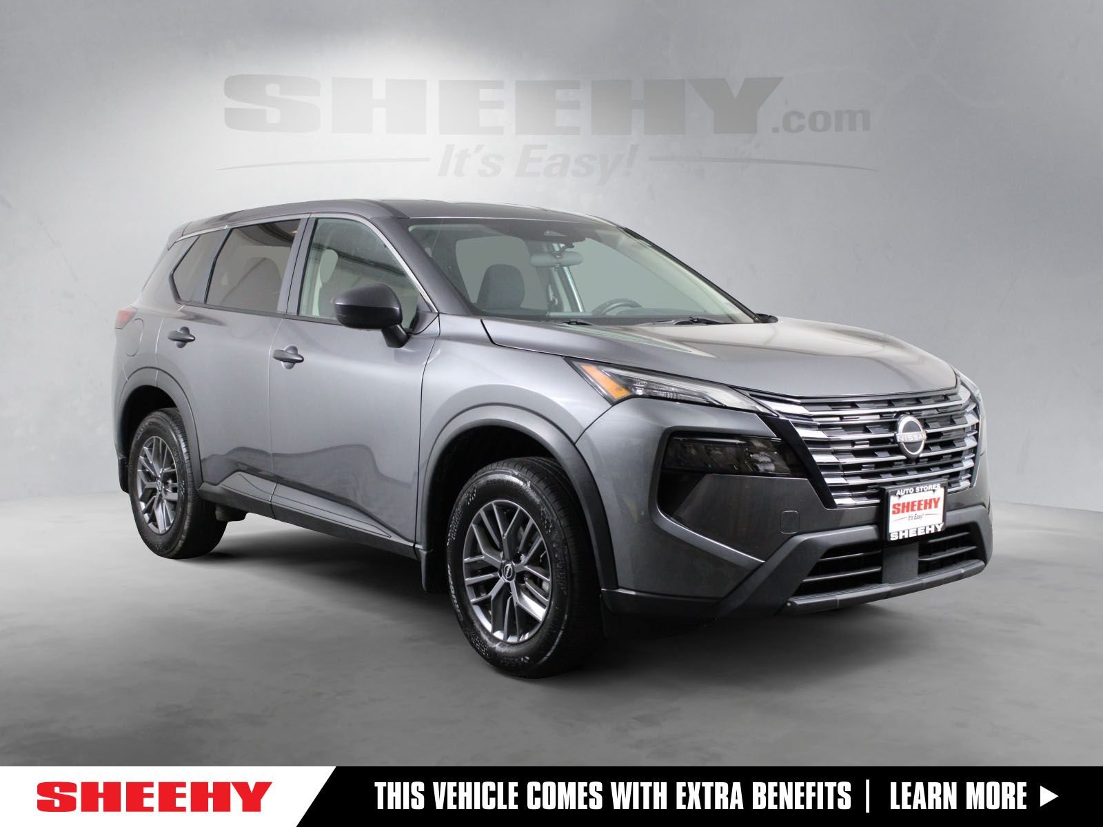 Used 2024 Gray Nissan S image 1
