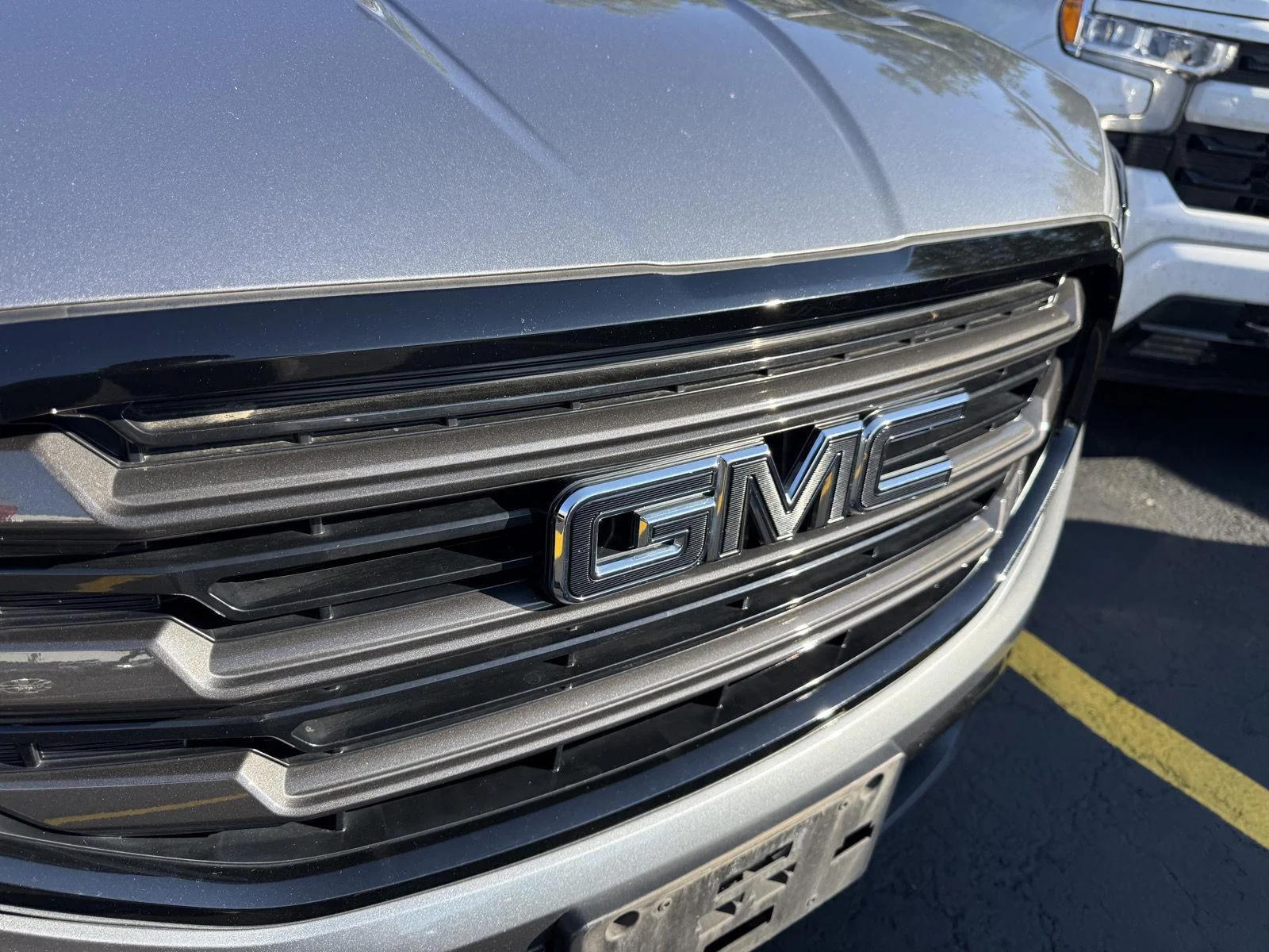 Used 2021 Satin Steel Metallic GMC SLE image 2