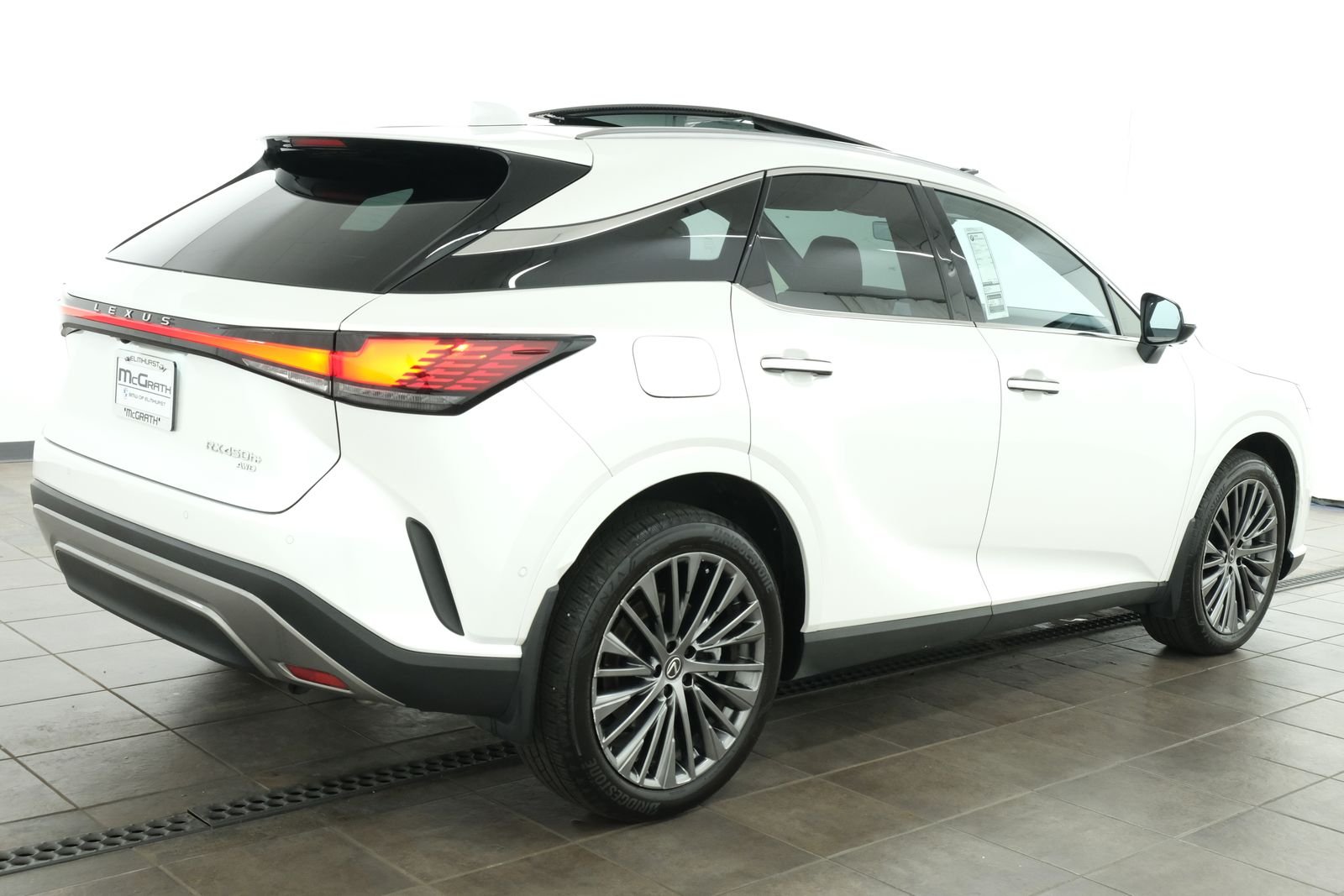 2024 Lexus RX PHEV 450h+ | CarEdge | CarEdge