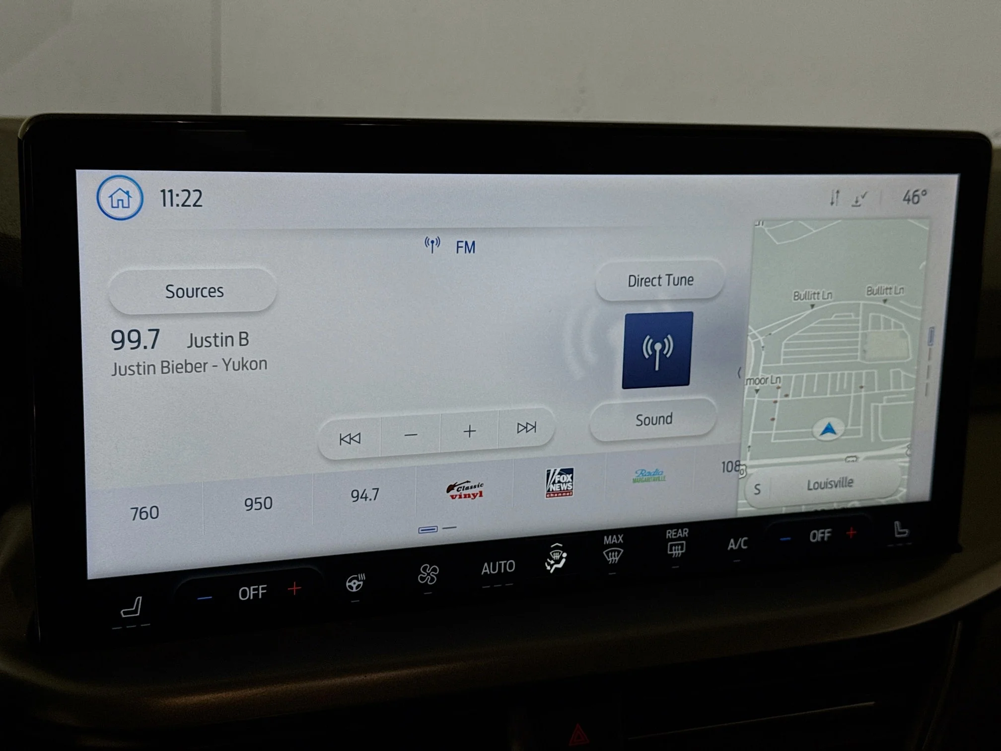 Used 2023 Vapor Blue Metallic Ford Active image 15