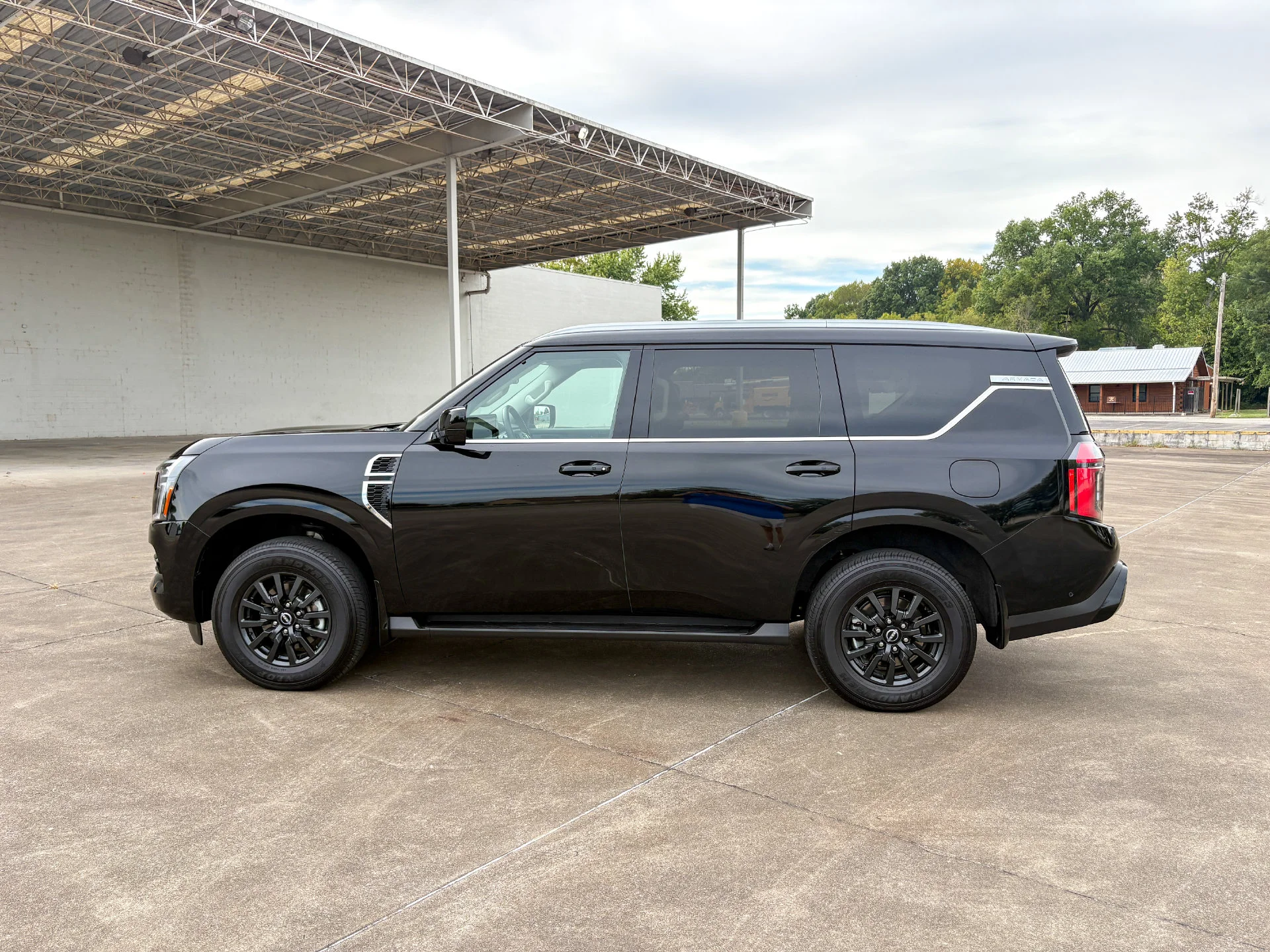 Used 2025 Black Nissan SV image 7