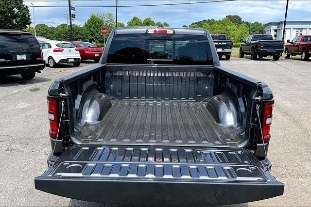 New 2026 Granite Crystal Metallic Clear-Coat Exterior Paint RAM Laramie image 20