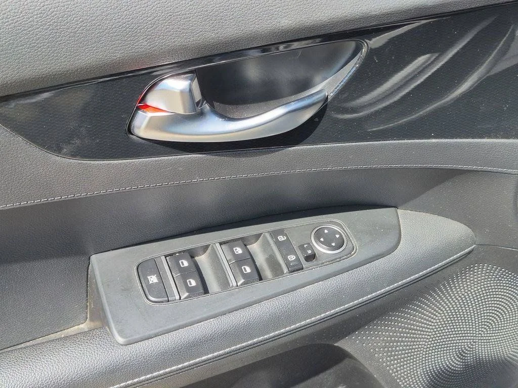 Used 2023 Gray Kia GT-Line image 10
