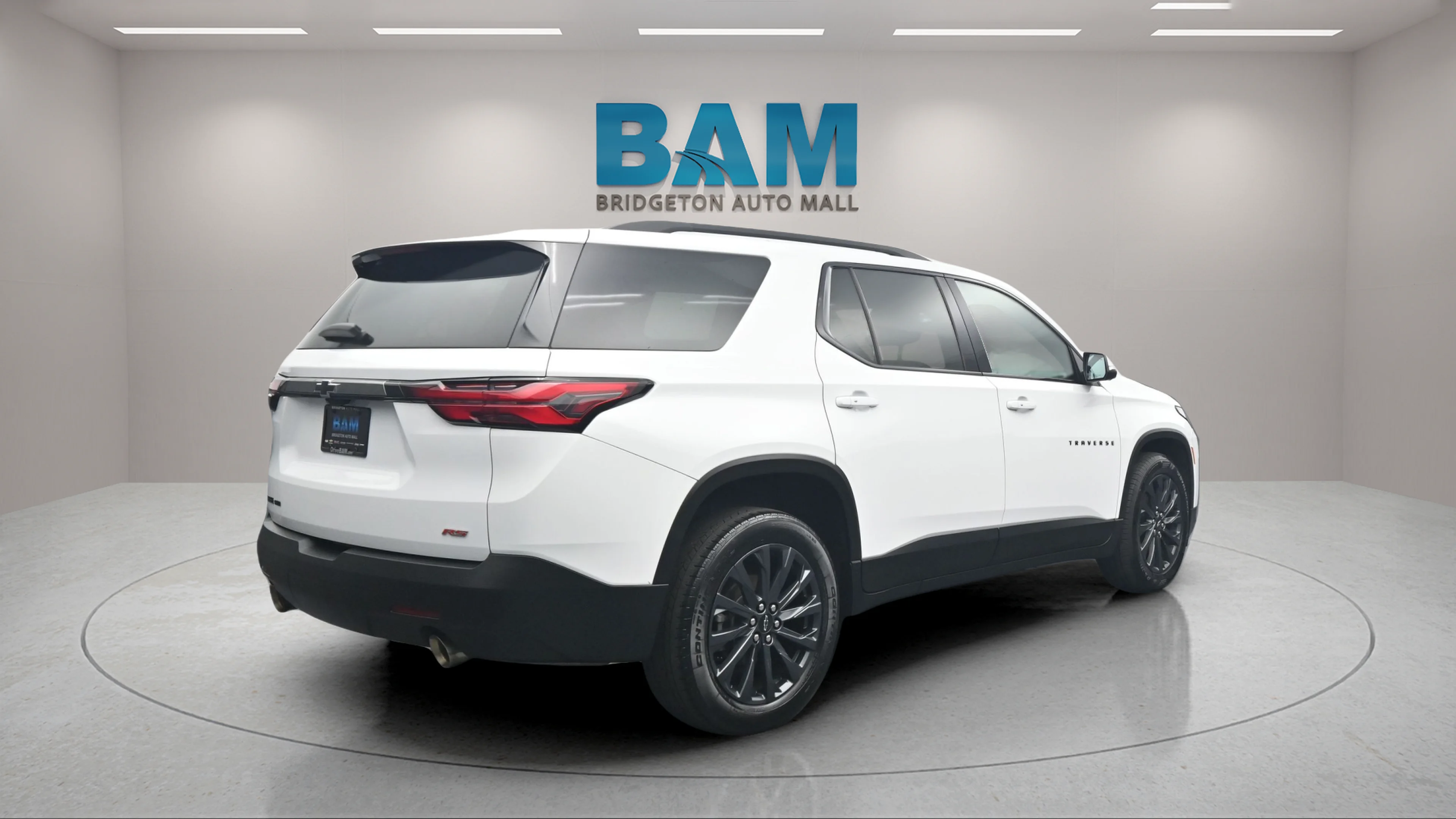 Used 2023 Summit White Chevrolet RS image 6