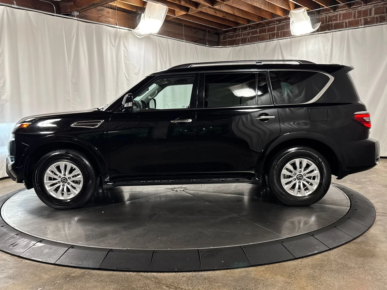 Used 2023 Super Black Nissan SV image 8